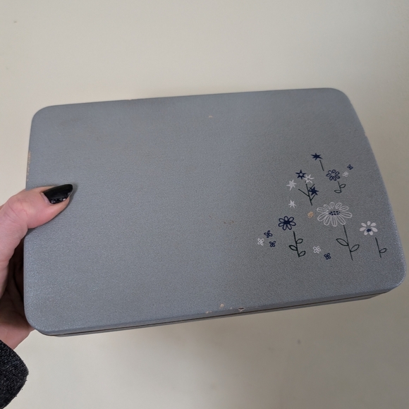 Vintage Gray Blue Floral Jewelry Box - Picture 2 of 13